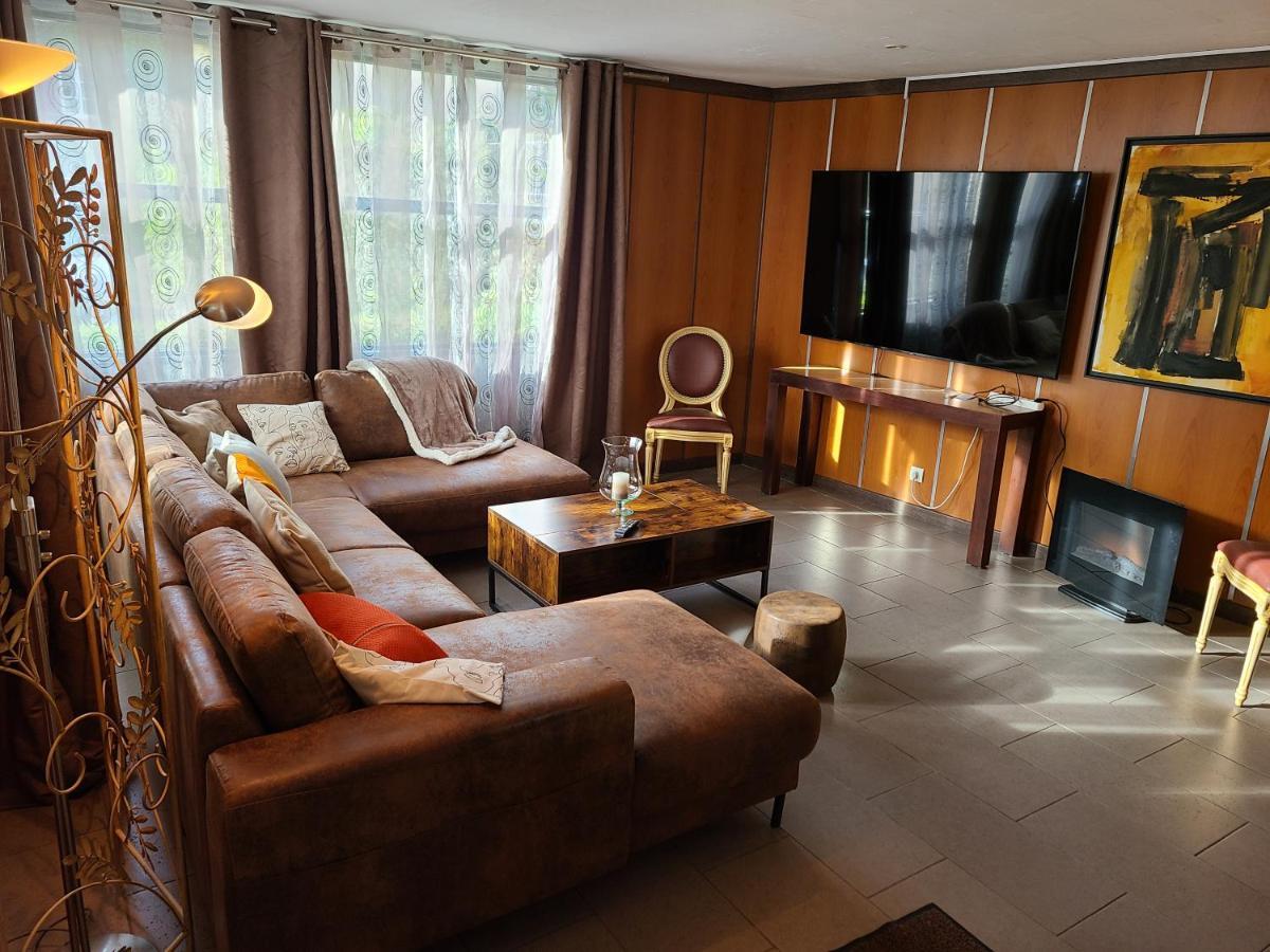 Les Grands Frenes Bed & Breakfast Plaine-de-Walsch Bagian luar foto