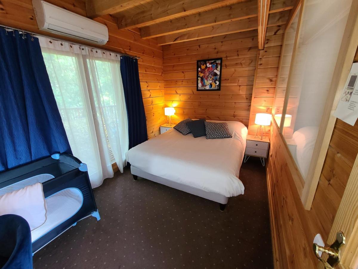 Les Grands Frenes Bed & Breakfast Plaine-de-Walsch Bagian luar foto