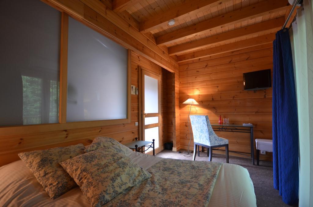 Les Grands Frenes Bed & Breakfast Plaine-de-Walsch Bagian luar foto