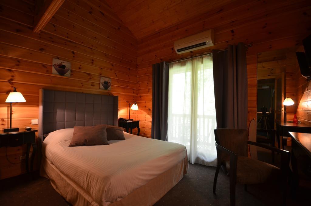 Les Grands Frenes Bed & Breakfast Plaine-de-Walsch Bagian luar foto