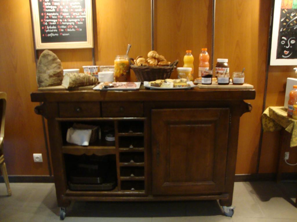 Les Grands Frenes Bed & Breakfast Plaine-de-Walsch Bagian luar foto