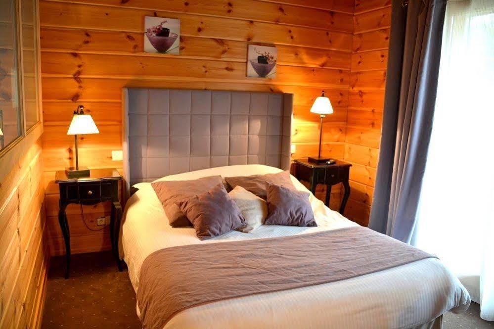 Les Grands Frenes Bed & Breakfast Plaine-de-Walsch Bagian luar foto